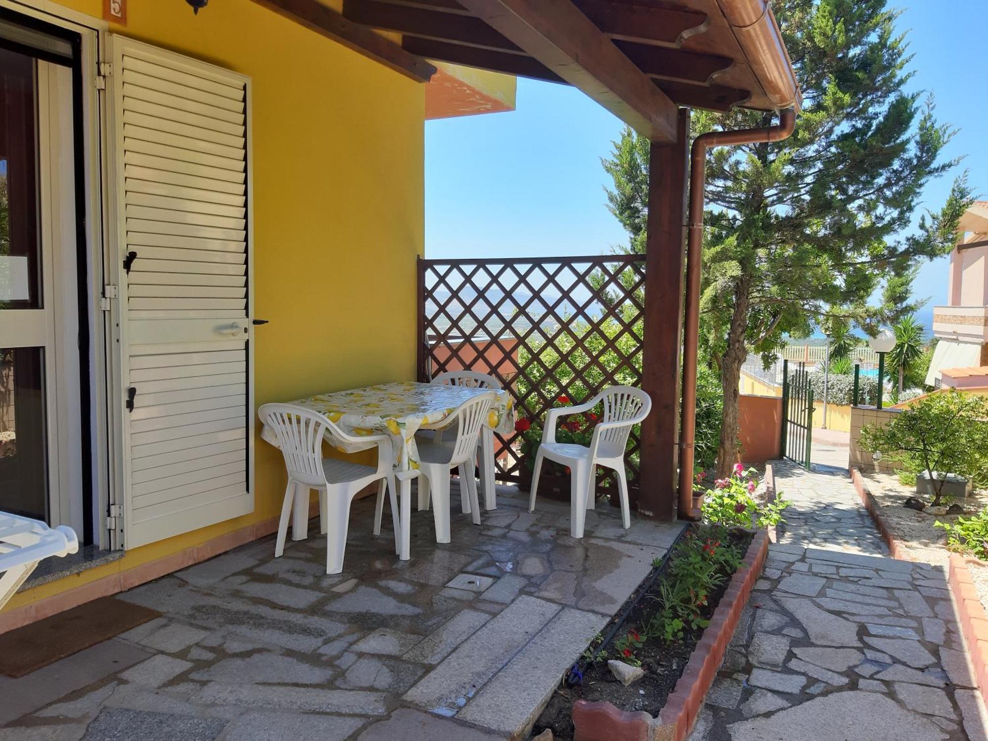 Casa Vacanze "La Caldosa" Бадезі Номер фото