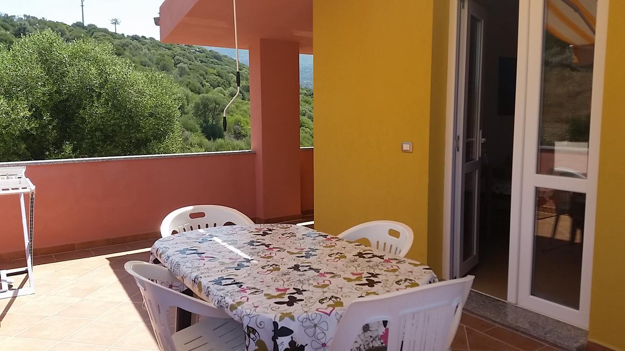 Casa Vacanze "La Caldosa" Бадезі Екстер'єр фото